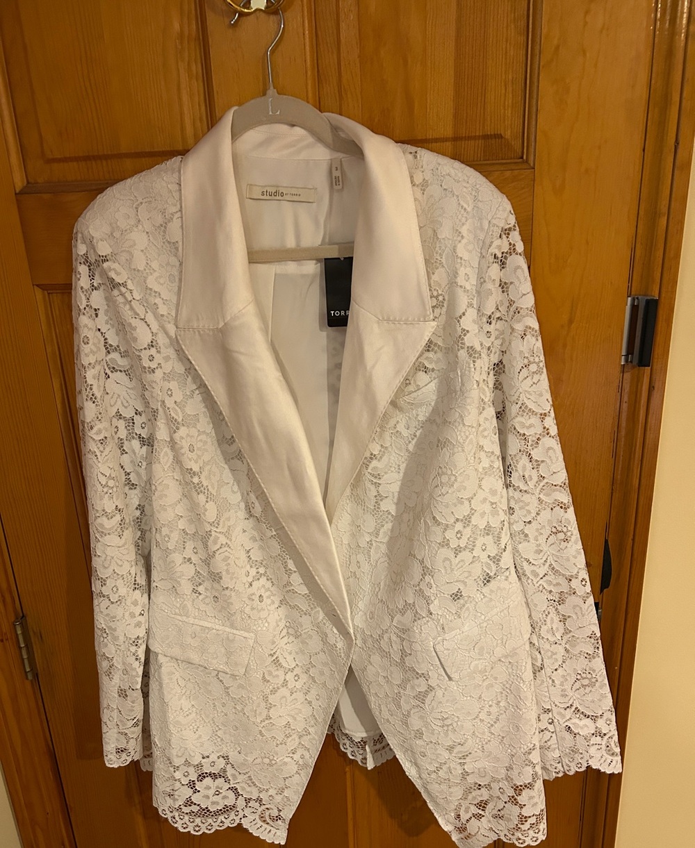 torrid White Lace Blazer Jacket